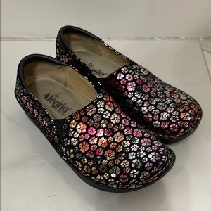 Alegria Floral Patent Leather Slip-On Shoes – Size 5.5
